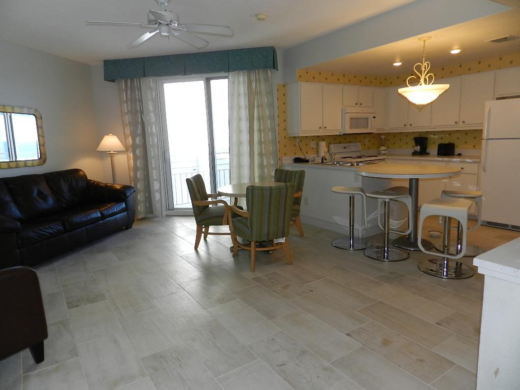 2 Bedroom Direct Oceanfront Wyndham Ocean Walk - Daytona Funland 1601 Apartment