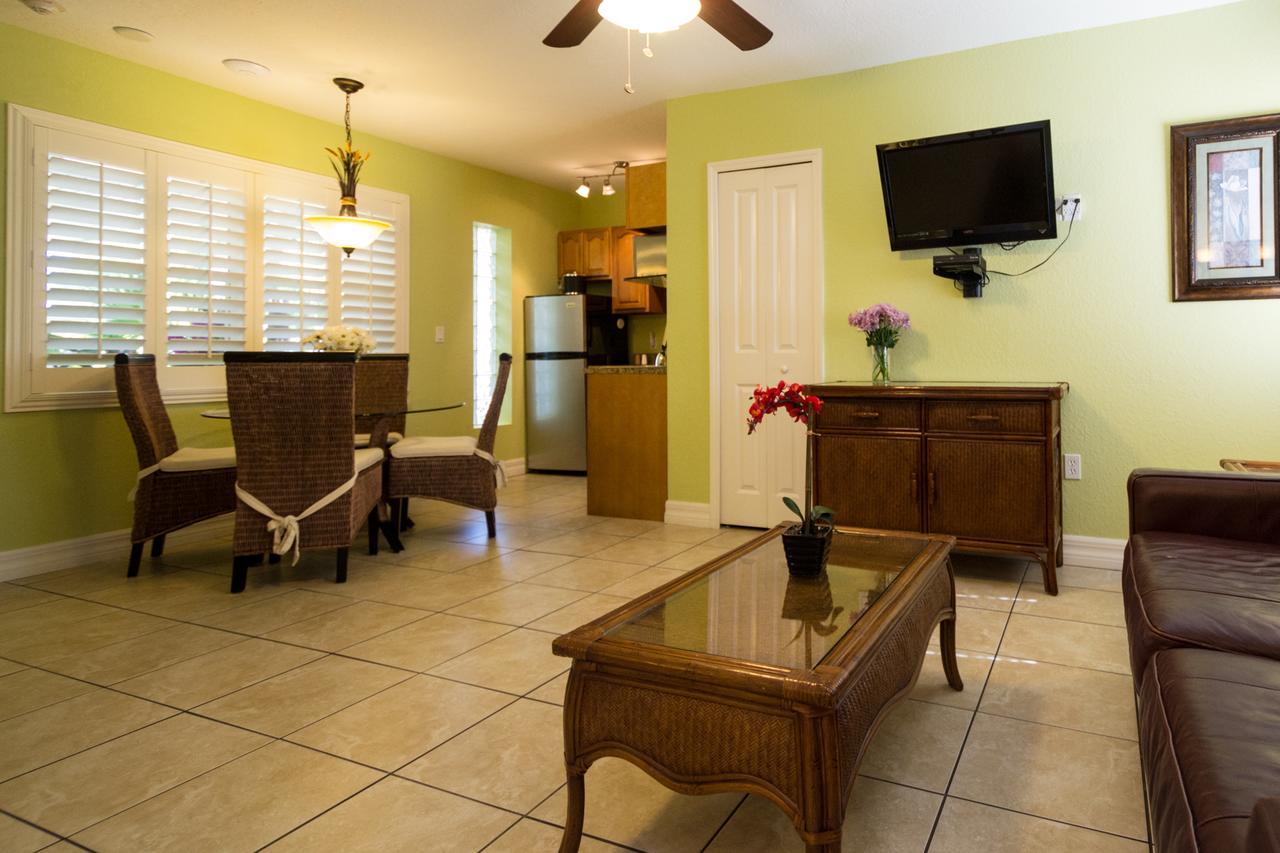 Resort Tropical - Sarasota