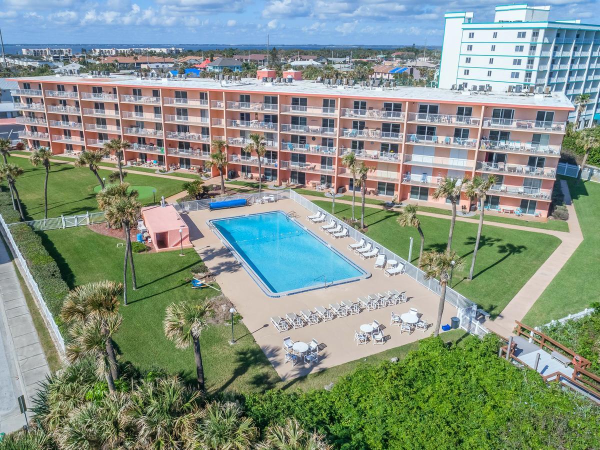 Cocoa Towers Aparthotel 3*