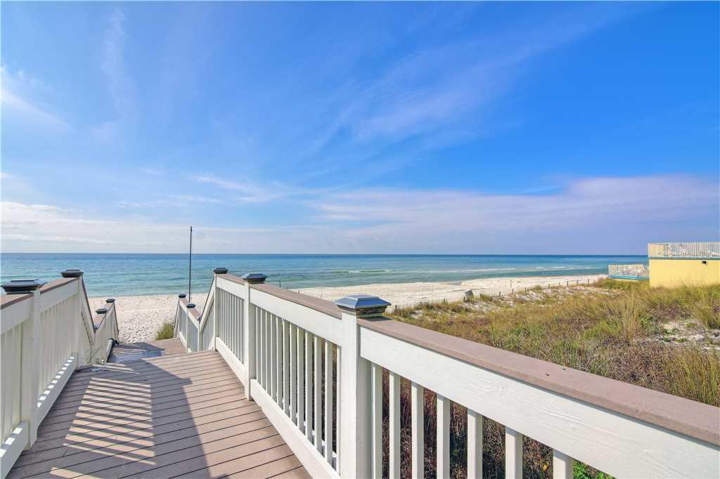 Sterling Breeze Apartment