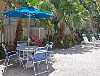 Knights Hallandale 2*