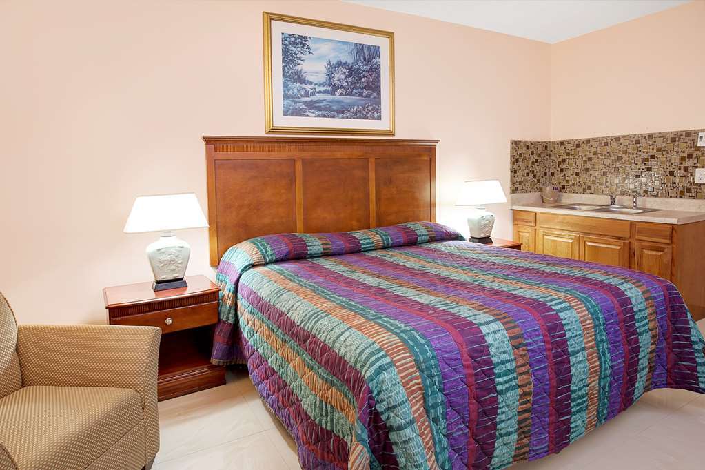 Knights Hallandale Hotel Hollywood