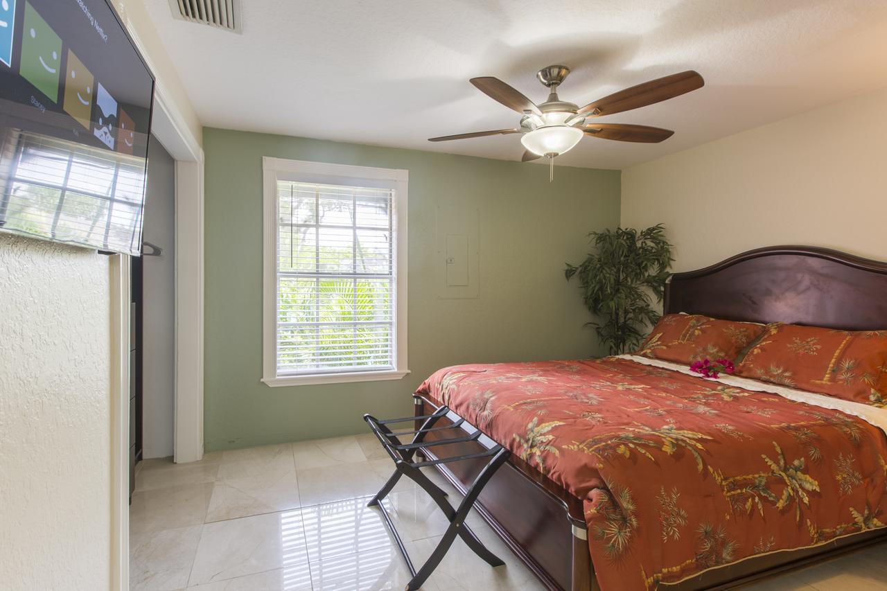 Tropical Garden Bungalow B West Palm Beach