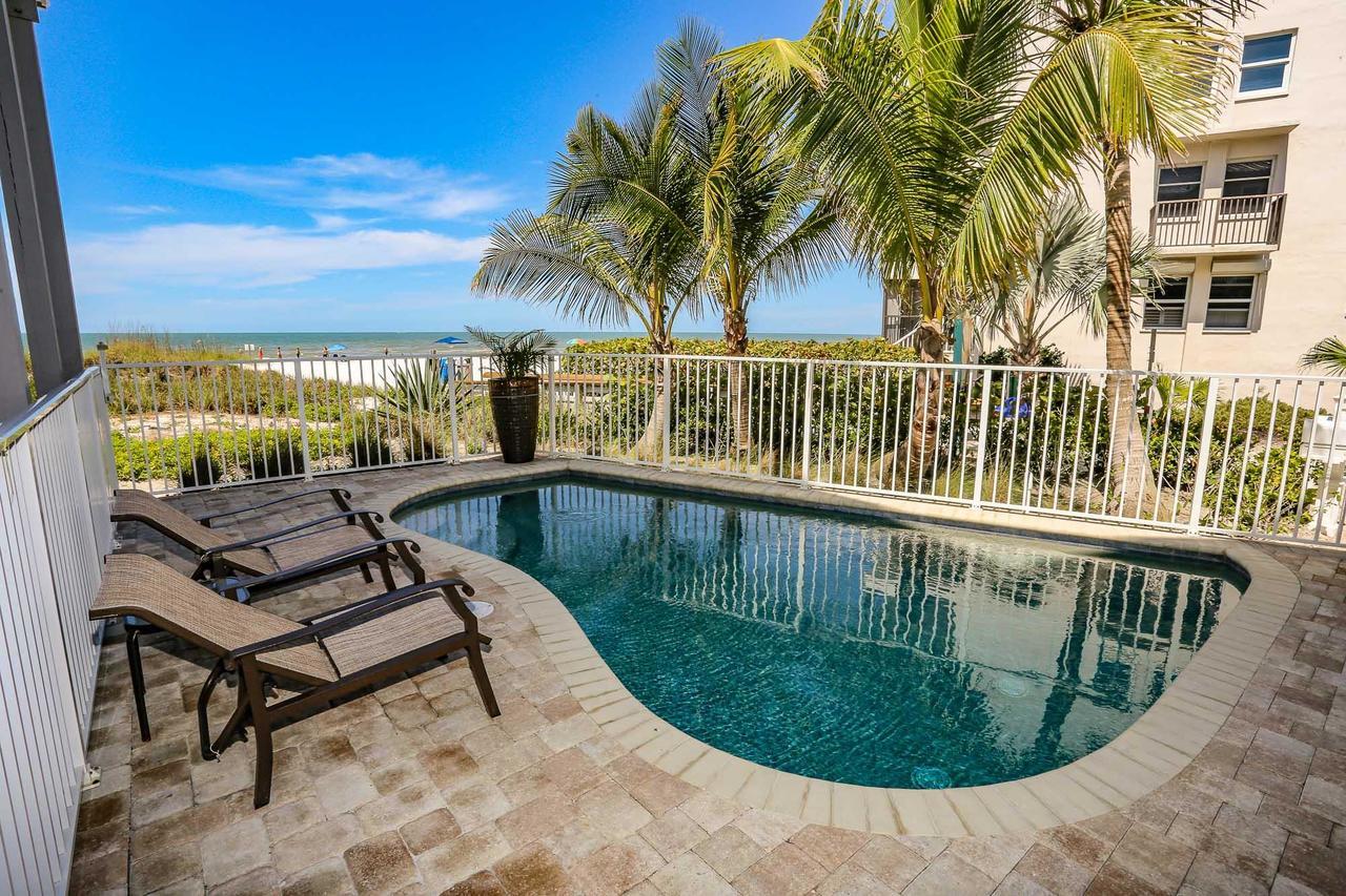 30 Gulf Road Island Girl * Fort Myers Beach