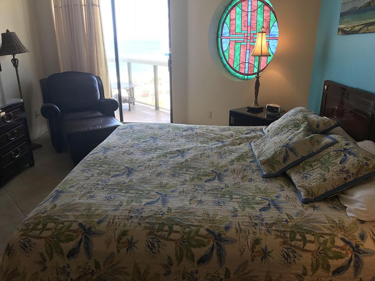 Surfside 3*