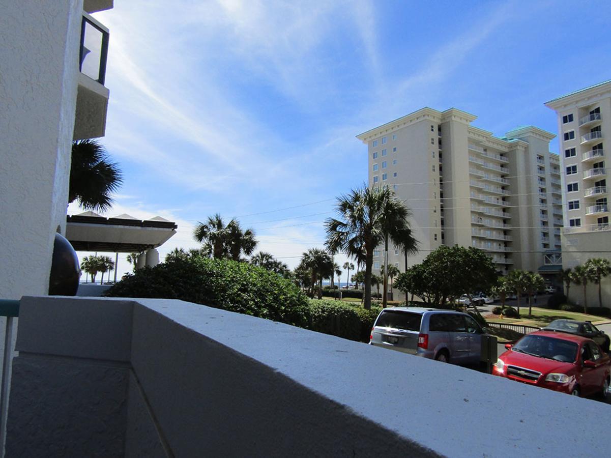 Surfside 3*
