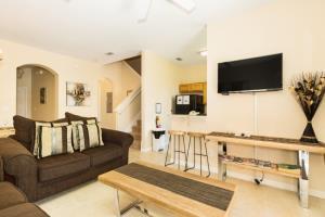 Croft S Lakefront Sanctuary Hotel Kissimmee