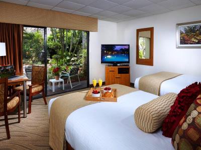 Western & Hotel 3*