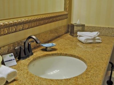 Express - West By Ihg Hotel 3*