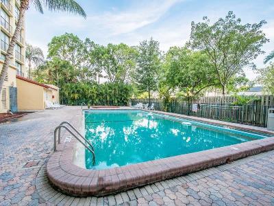 Hotel North Miami Gardens & (adults Only)