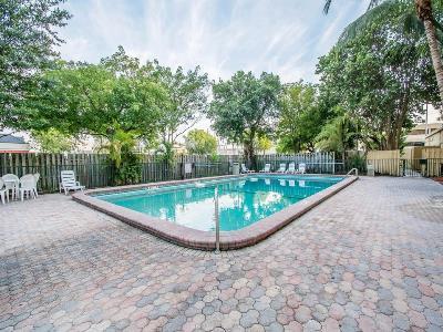 North Miami Gardens & (adults Only) 2* North Miami Beach
