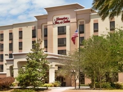 Hampton & Hotel