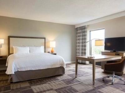 Hampton & Hotel 3*