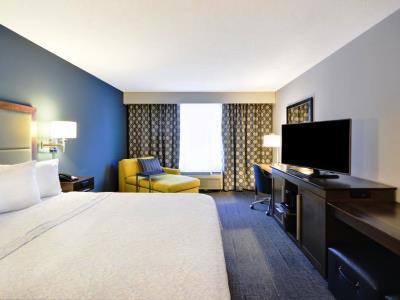 Hampton I-75 Bee Ridge Hotel 3*