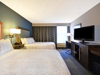 Hotel Hampton I-75 Bee Ridge 3*