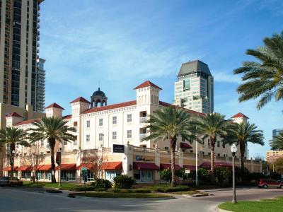 Hampton & St. Petersburg/downtown Hotel 3*