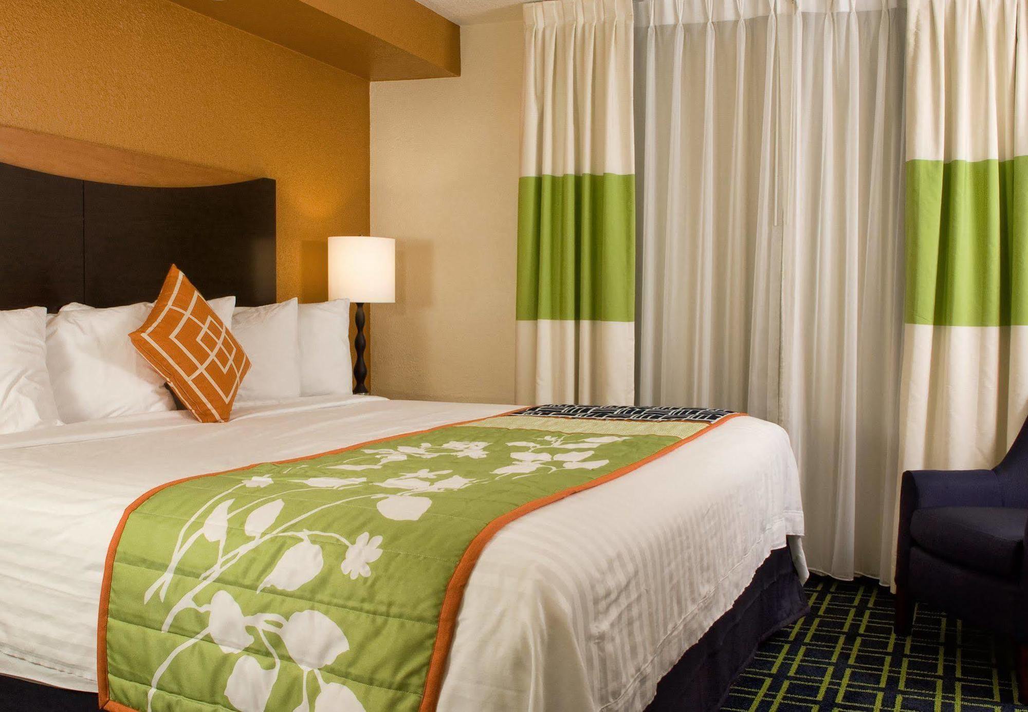Fairfield & By Marriott Orlando Buena Vista Hotel Lake Buena Vista