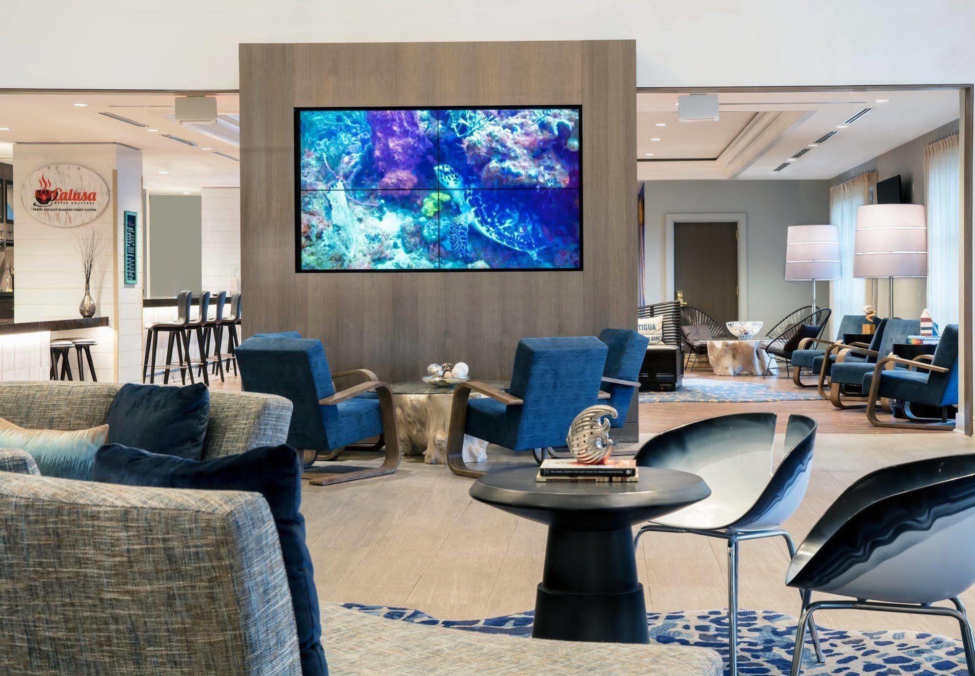 Hotel Renaissance Lauderdale Cruise Port 4*