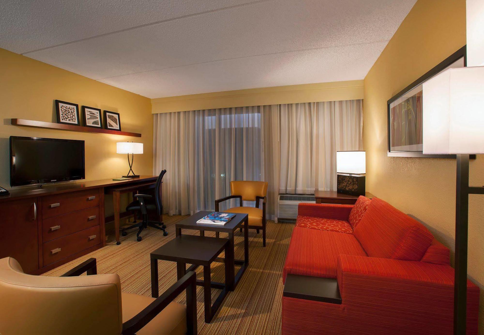 Courtyard By Marriott Miami Mall Aventura