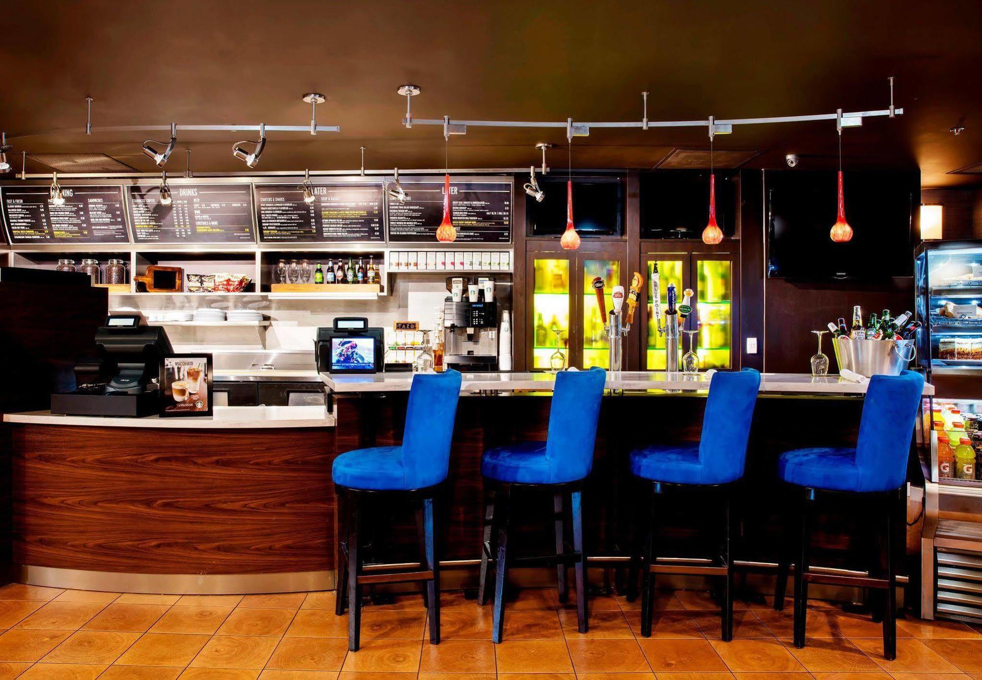 Courtyard By Marriott Miami Mall Hotel 3*