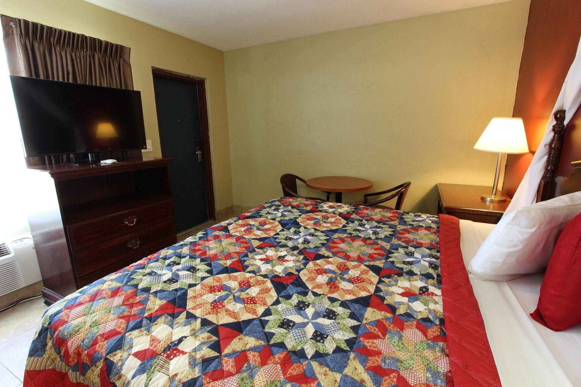 Hotel Oceans & Pompano Beach