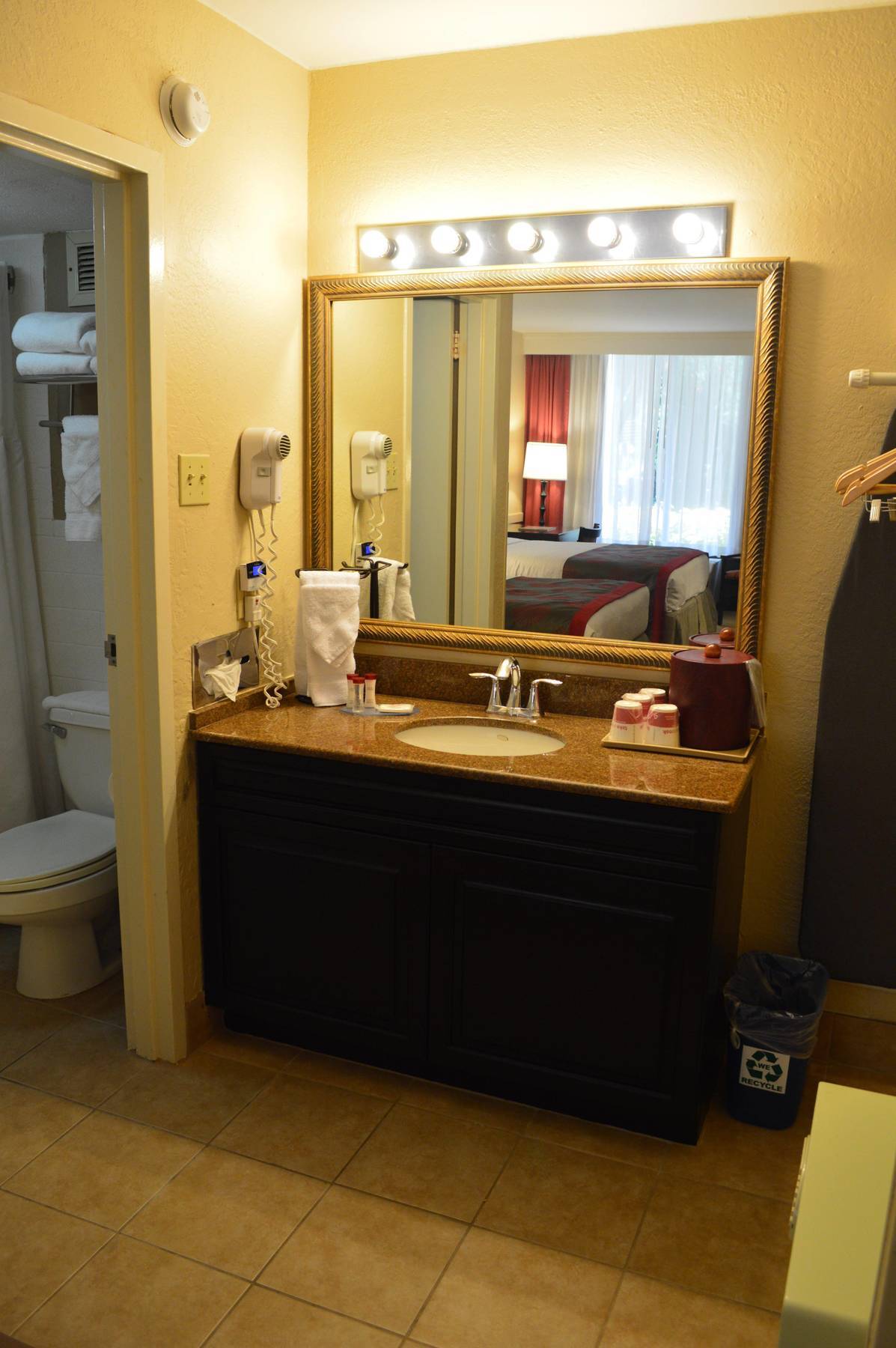 Collins Hotel Naples