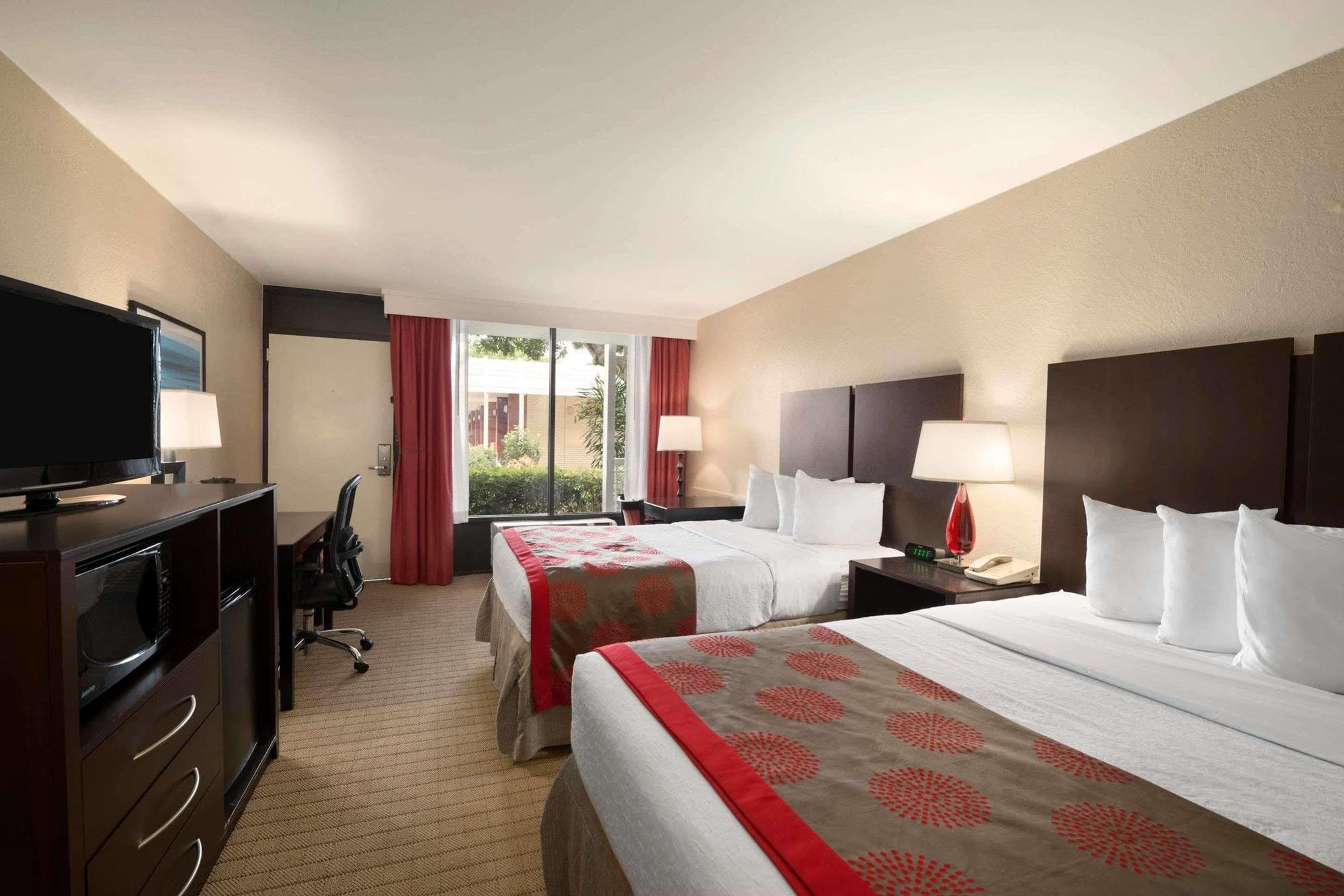 Hotel Collins Naples