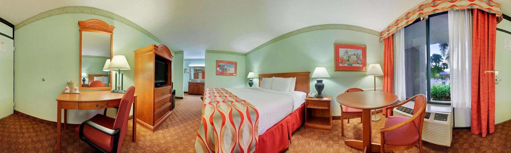 Collins Hotel Naples