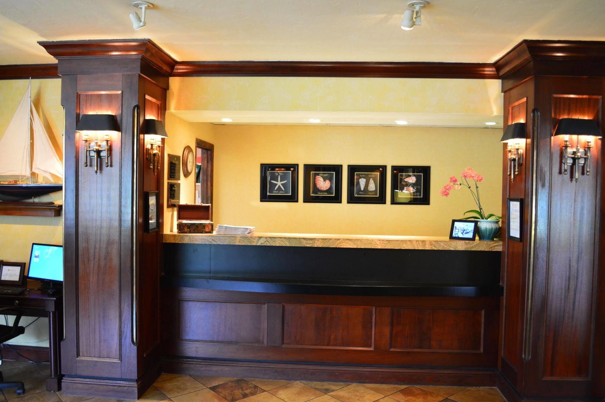 Hotel Collins Naples