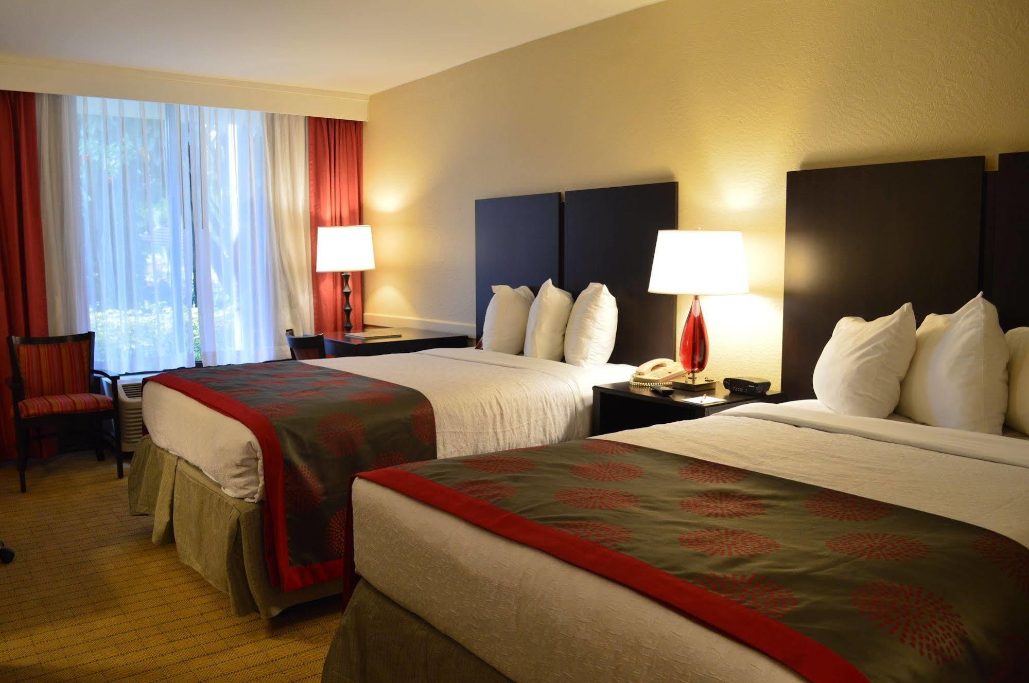 Collins Hotel Naples