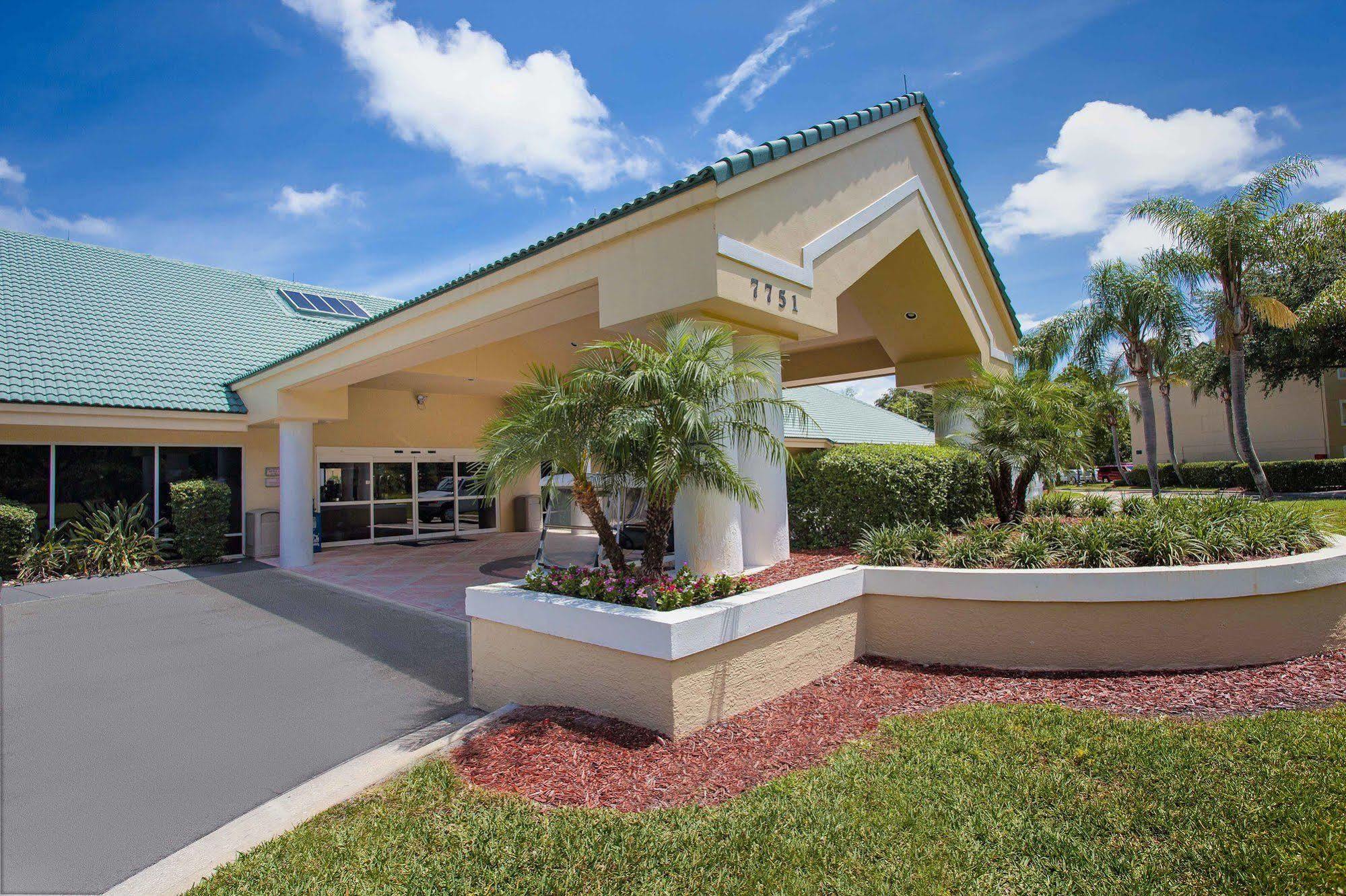 Silver Kissimmee