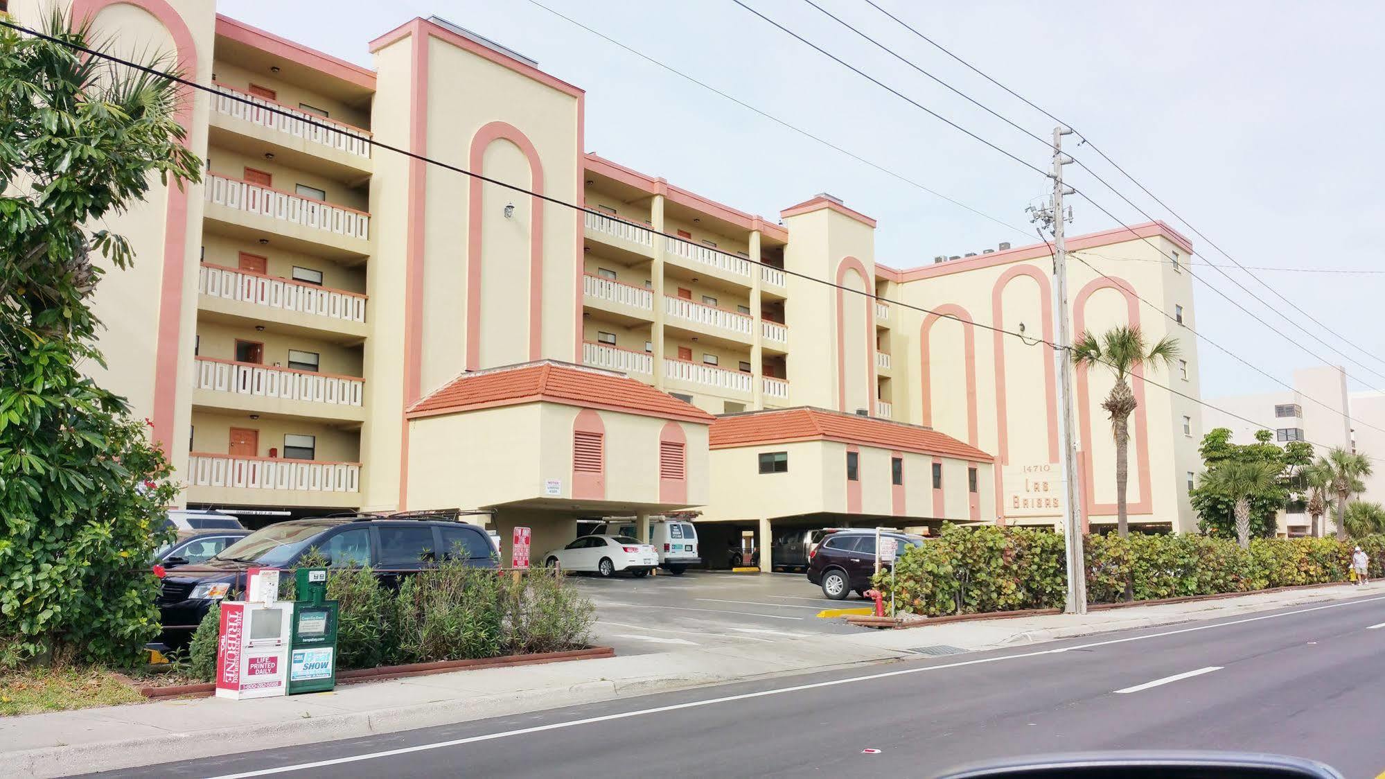 Las Brisas Hotel