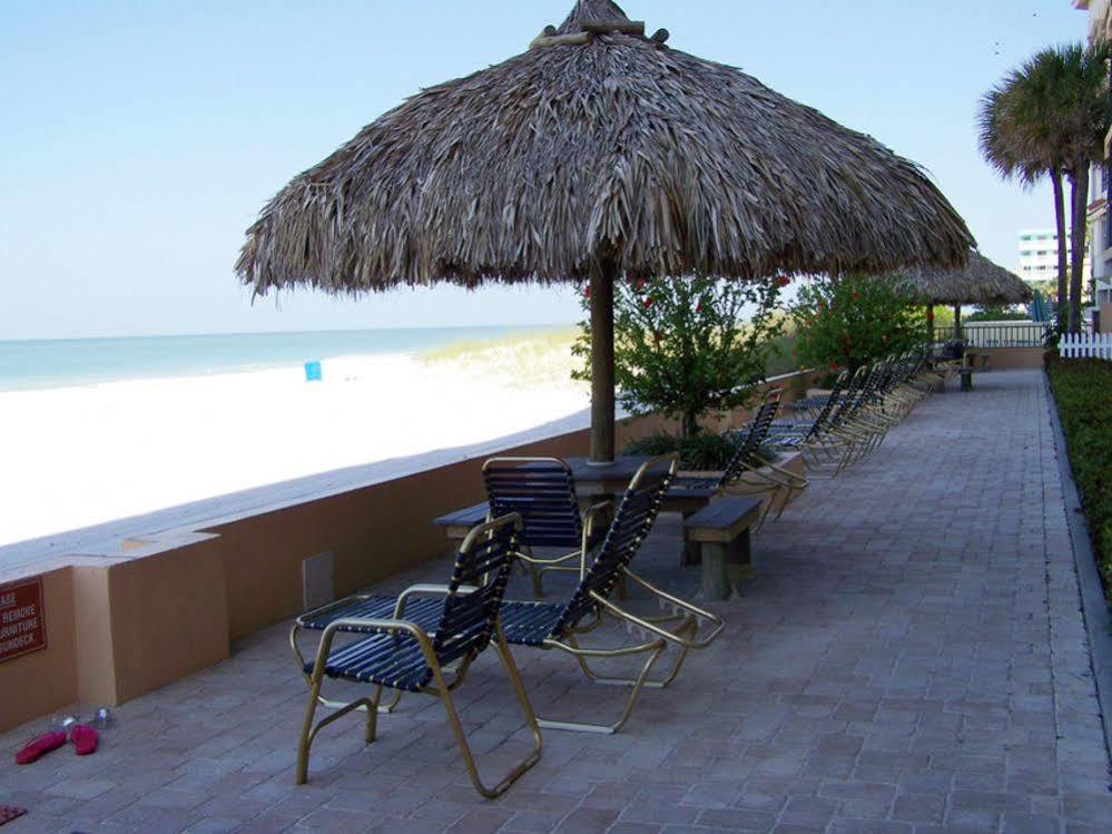 Las Brisas Hotel