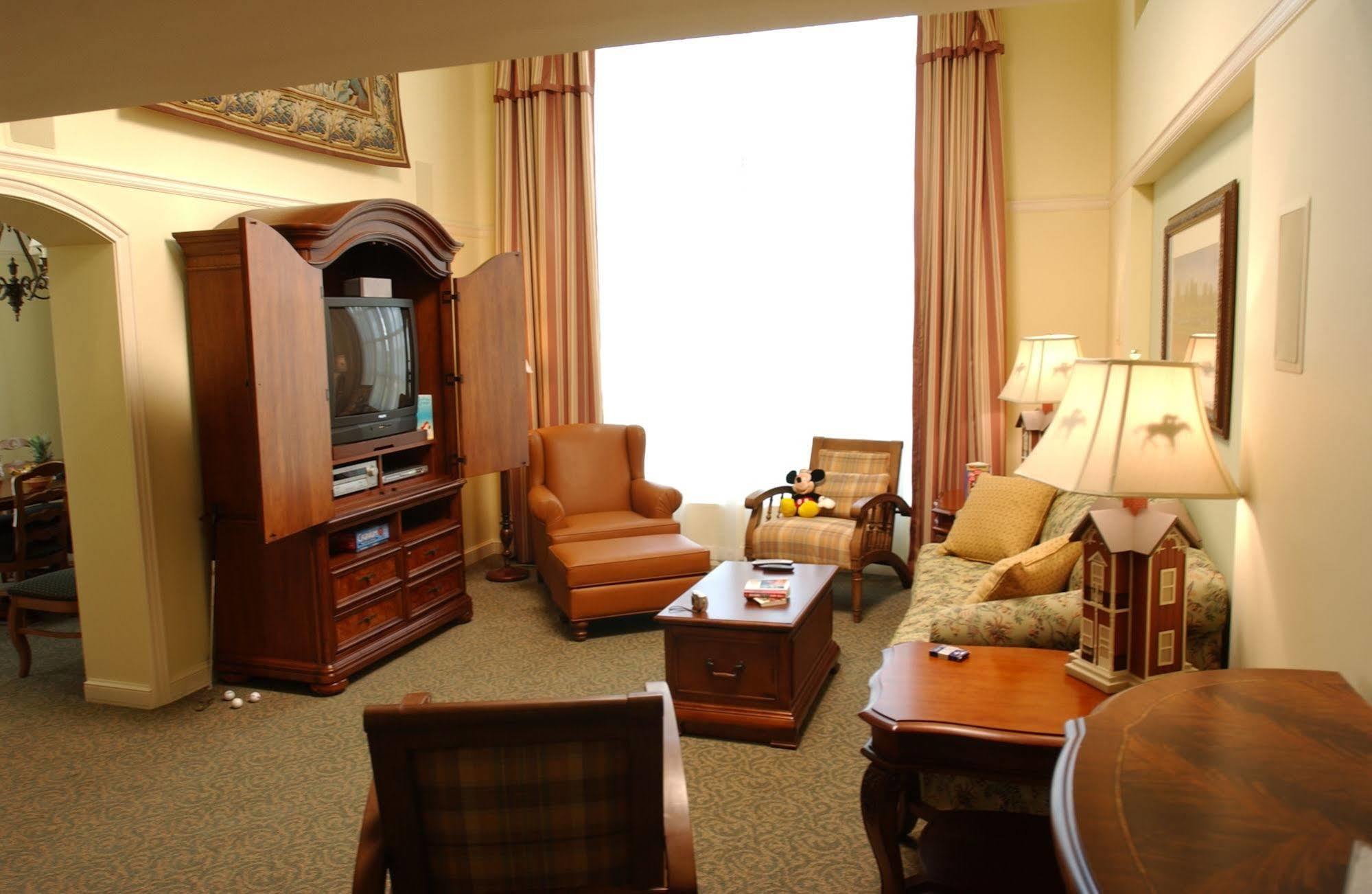 Disney's Saratoga Springs & Hotel 4*