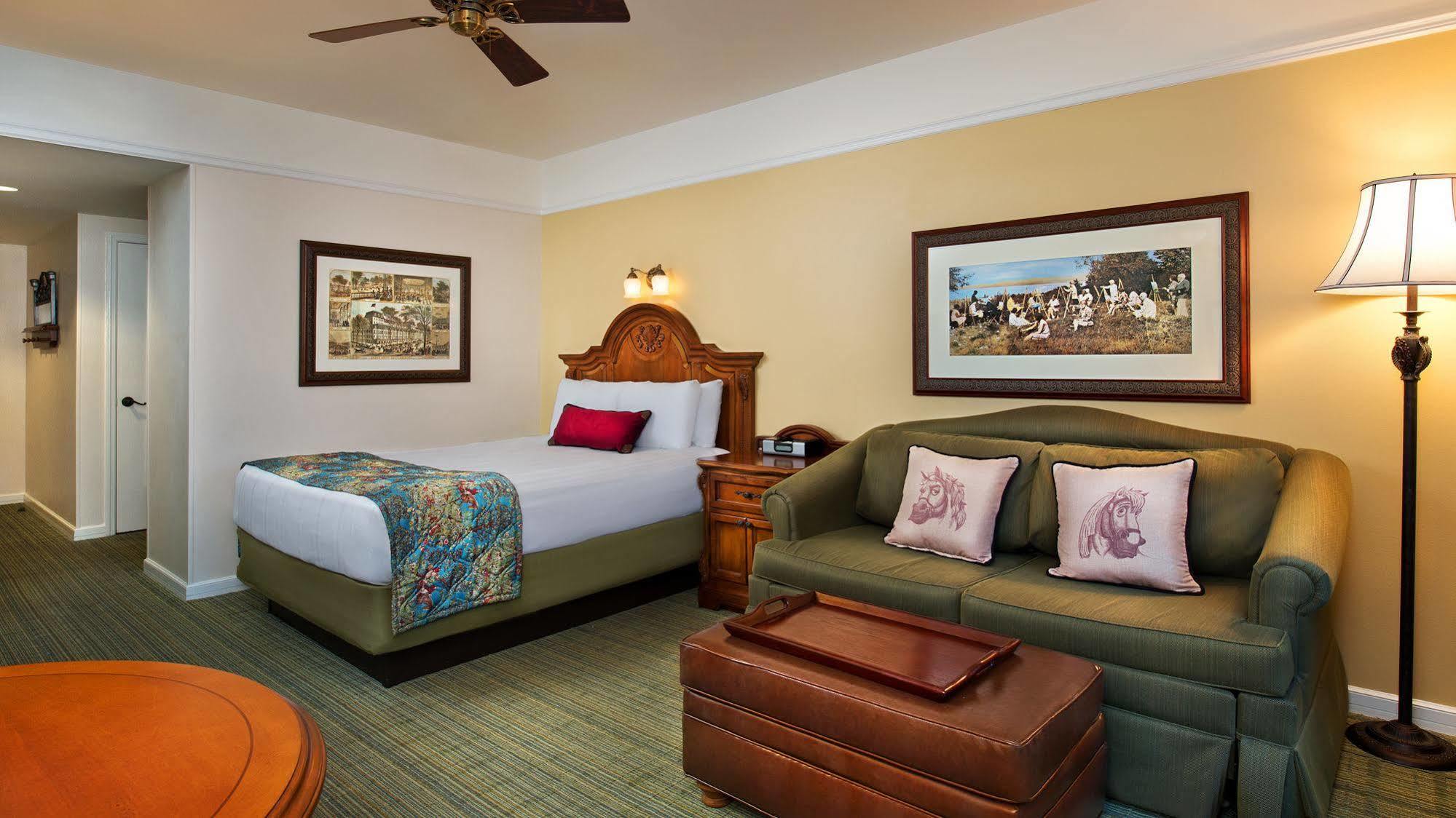 Disney's Saratoga Springs & Hotel