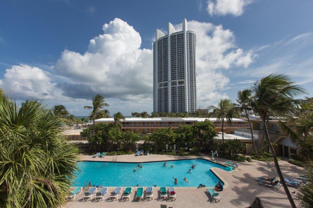 Thunderbird 2* Sunny Isles Beach