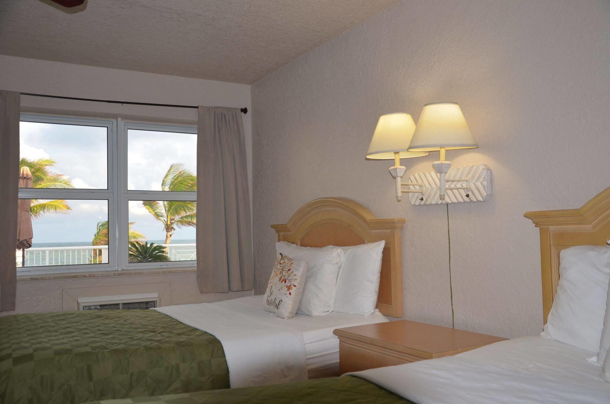 Hotel La Terrace Oceanfront