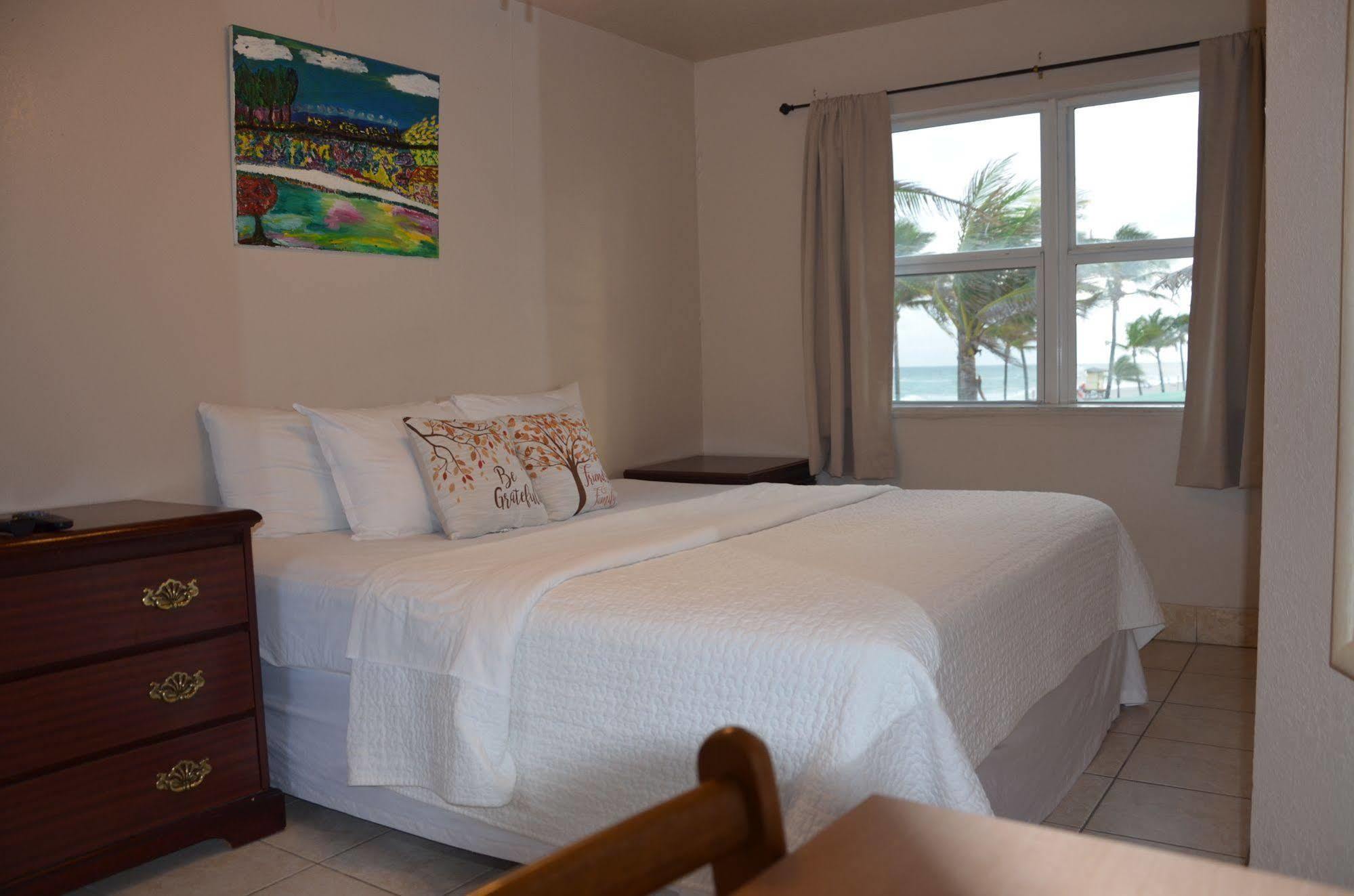 Hotel La Terrace Oceanfront 3*