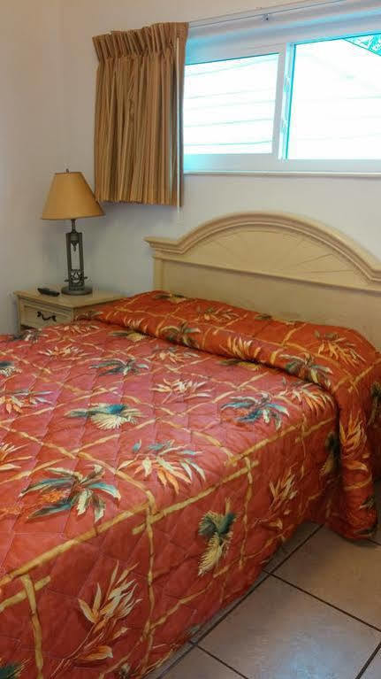 The House - Treasure Island 2* St. Pete Beach