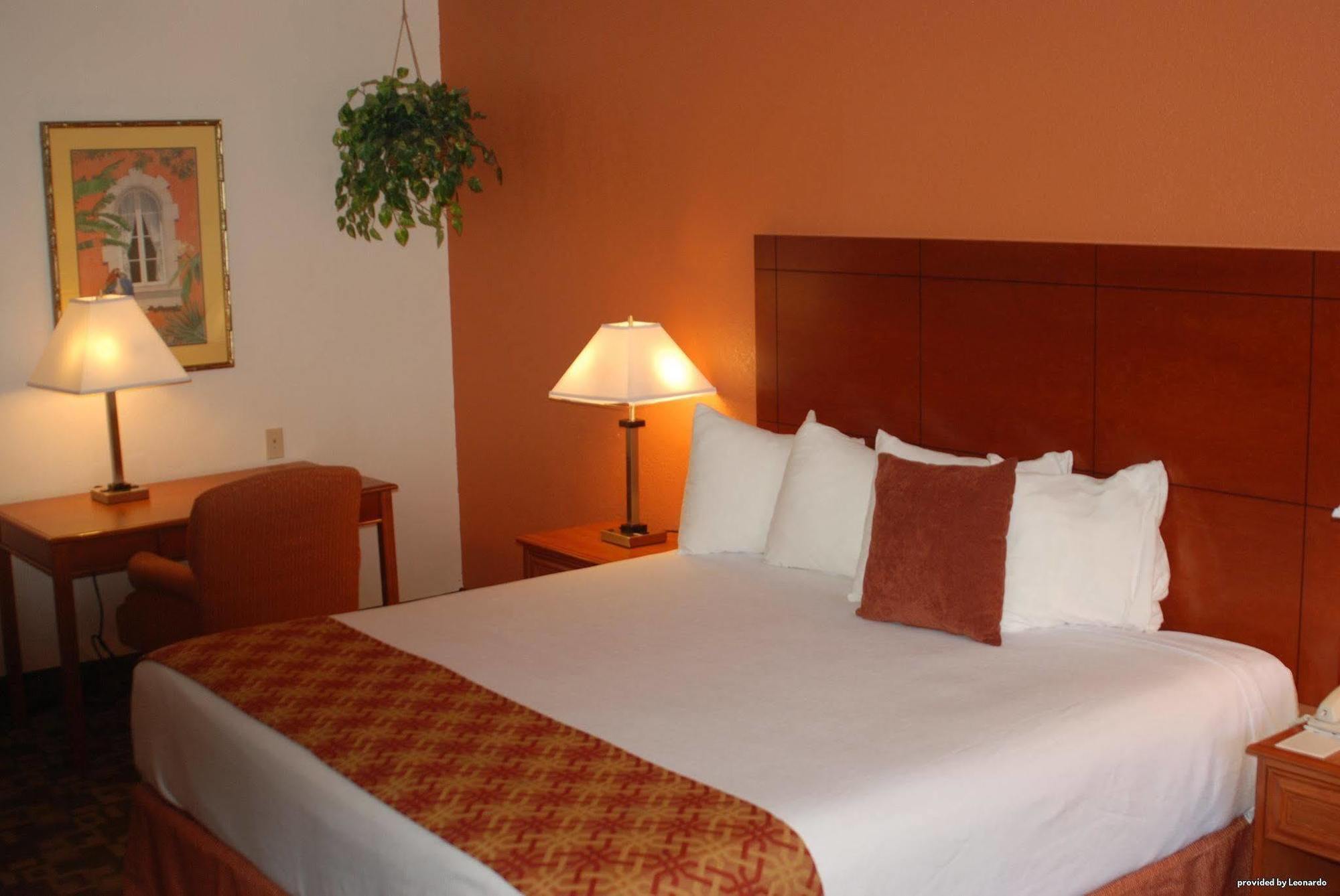 Oasis Hotel Boca Raton