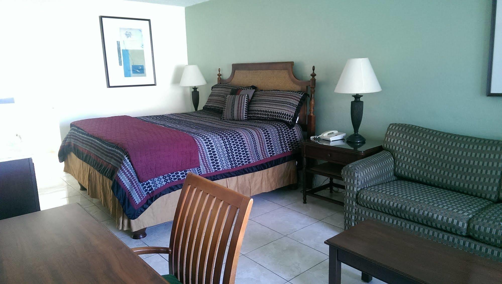 Boca Inn Boca Raton