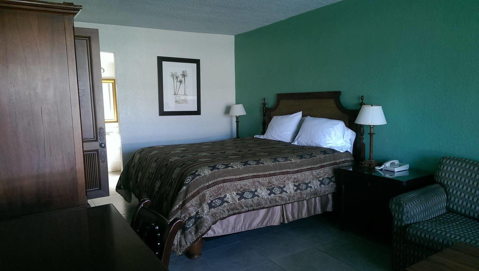 Boca Inn Boca Raton