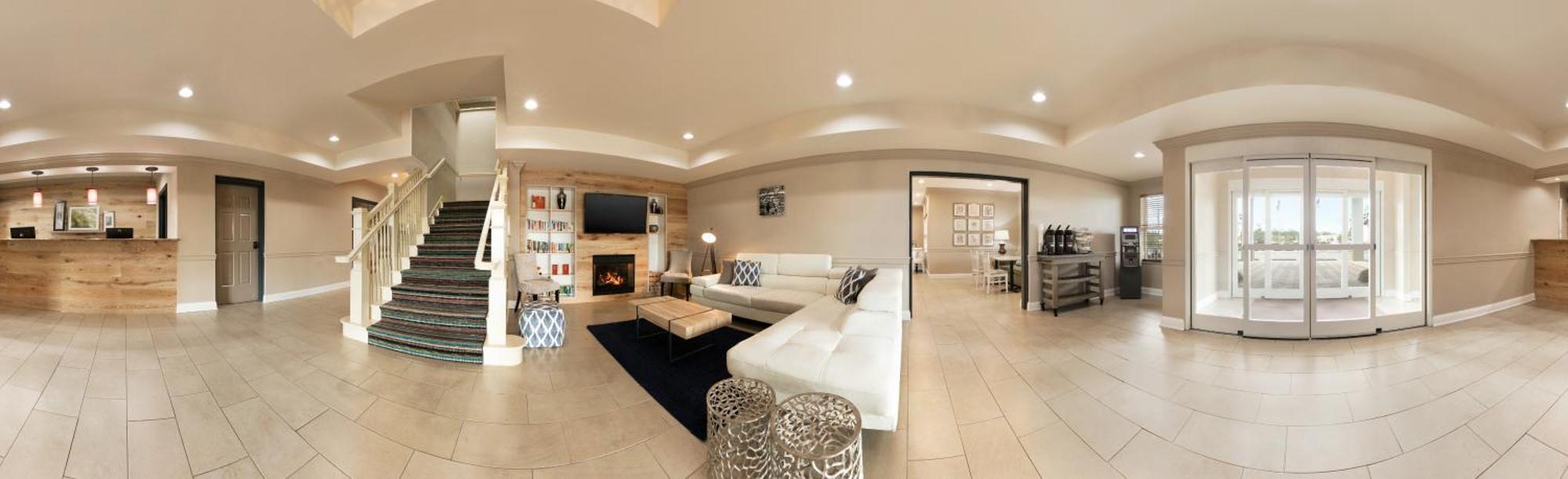 Country & By Radisson, Airport North, Fl 3*