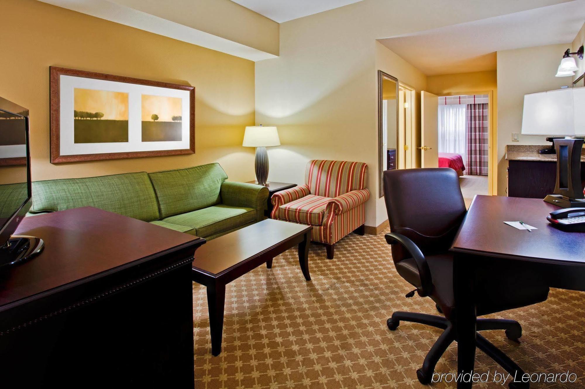 Hotel Country & By Radisson, Airport North, Fl 3*