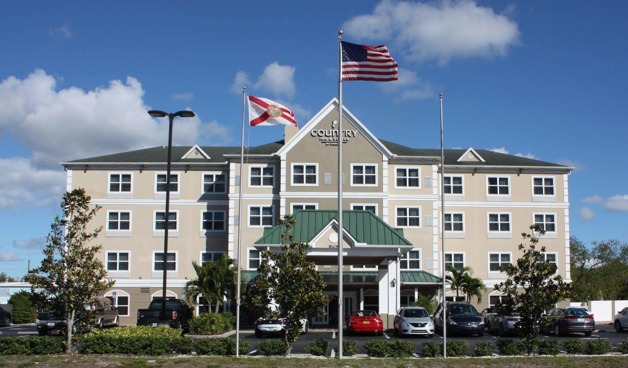 Country & By Radisson, Airport North, Fl Hotel 3*