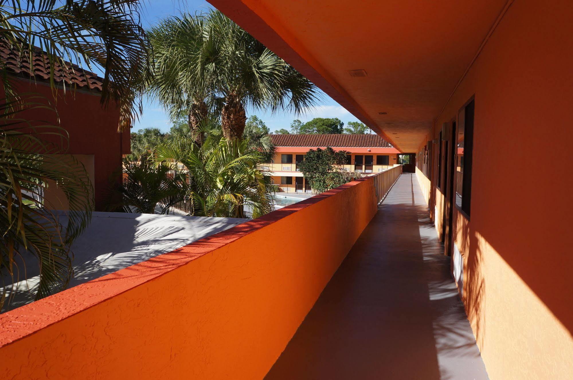 Hotel Super 8 By Wyndham *