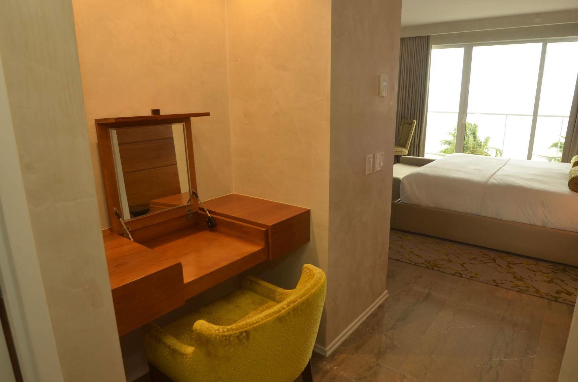Royal Blues Hotel 4*