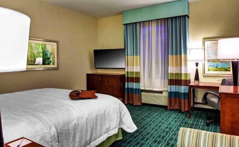 Hampton And Coconut Creek Hotel 3*