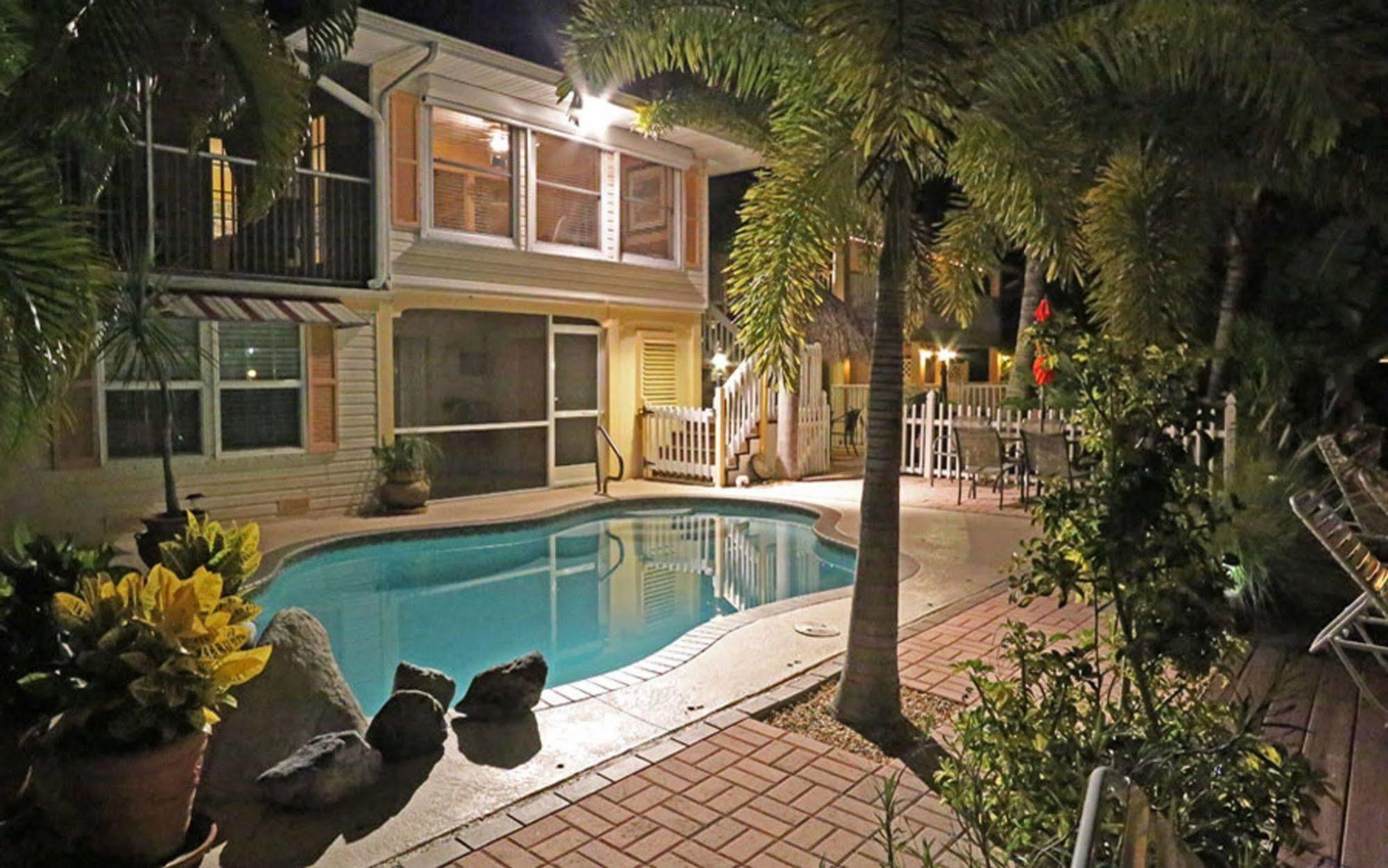Inn Manatee Bay
