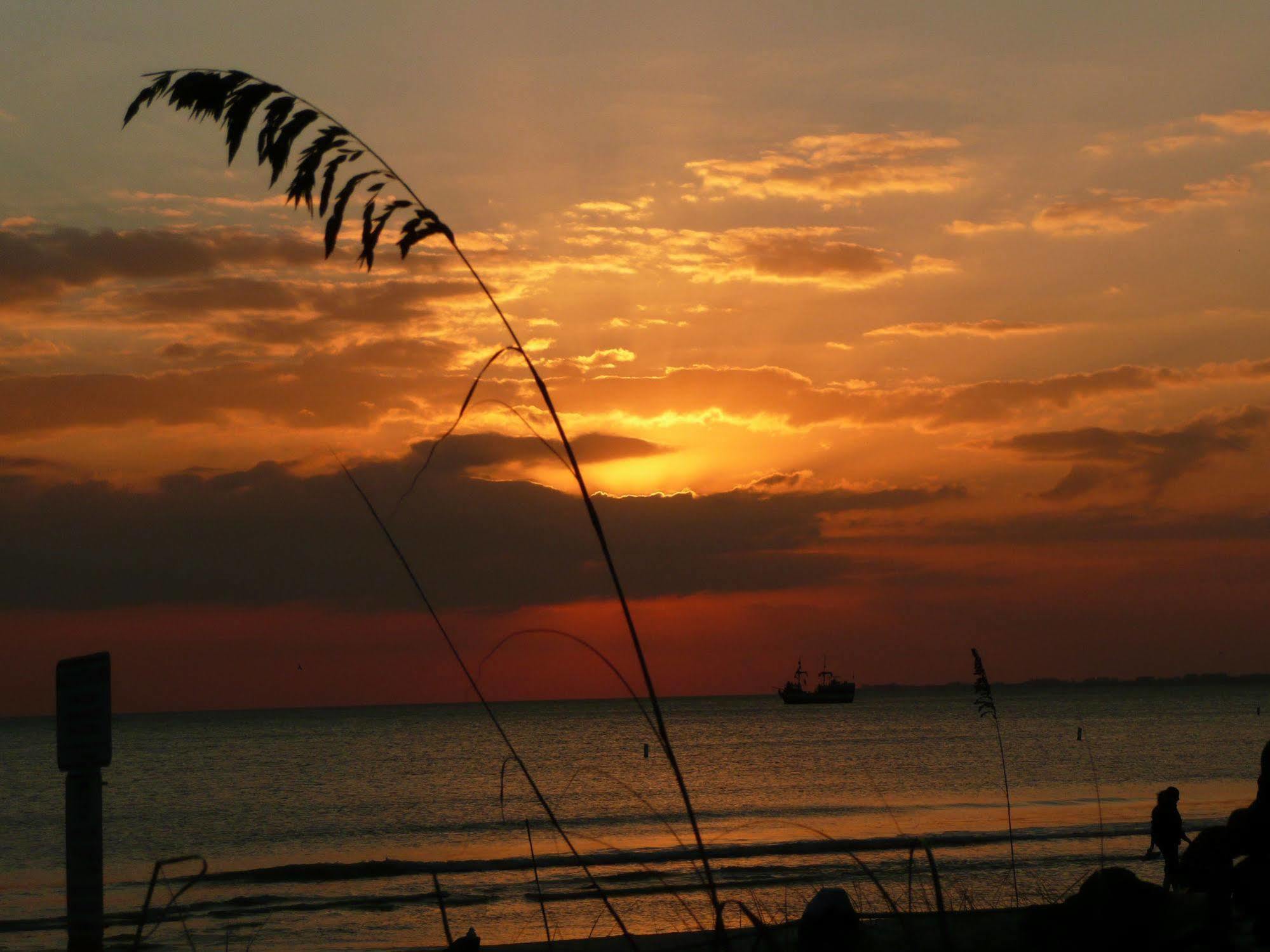 Manatee Bay 3* Fort Myers Beach